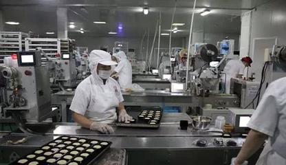 零食巨头的“烘焙工厂”思味王 老字号如何将文化基因注入年轻化产品