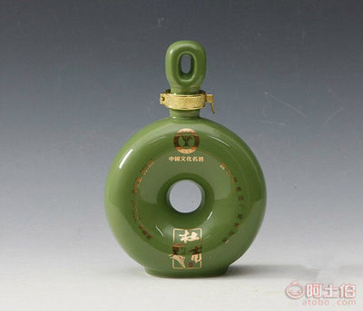 铜川封坛陶瓷酒瓶 定制艺术与实用性的完美结合